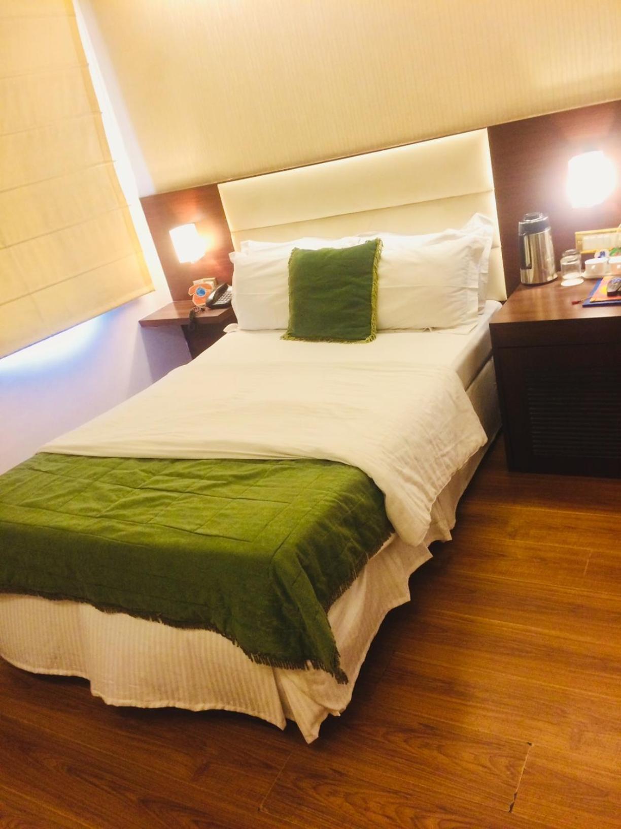 Hotel Jukaso Inn Down Town Nuova Delhi Esterno foto