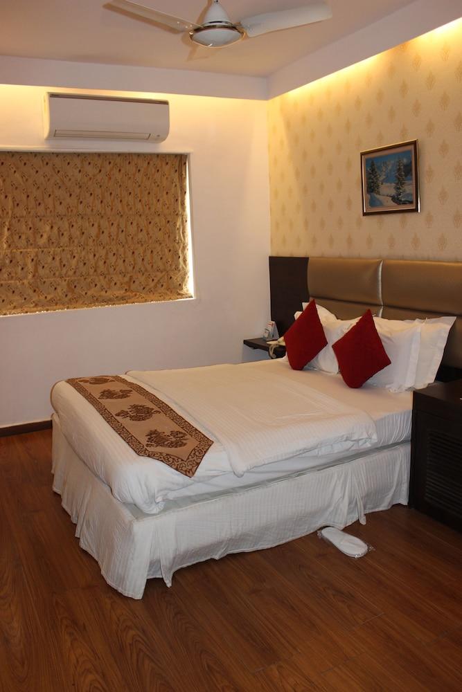 Hotel Jukaso Inn Down Town Nuova Delhi Esterno foto