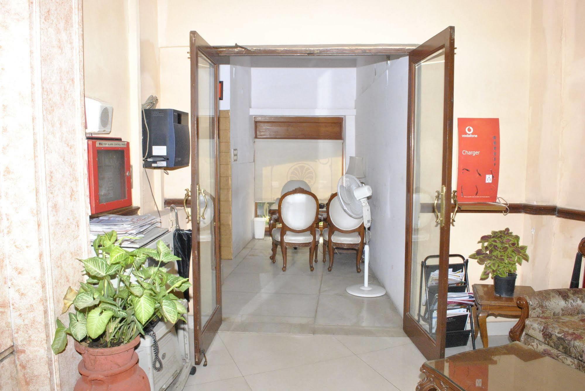 Hotel Jukaso Inn Down Town Nuova Delhi Esterno foto