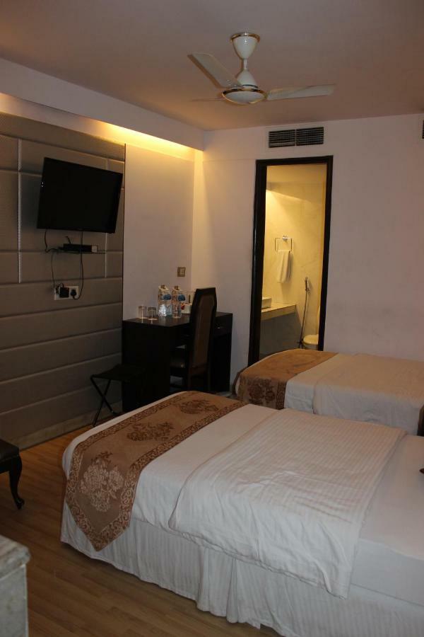 Hotel Jukaso Inn Down Town Nuova Delhi Esterno foto