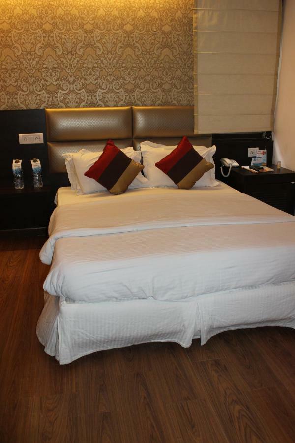 Hotel Jukaso Inn Down Town Nuova Delhi Esterno foto
