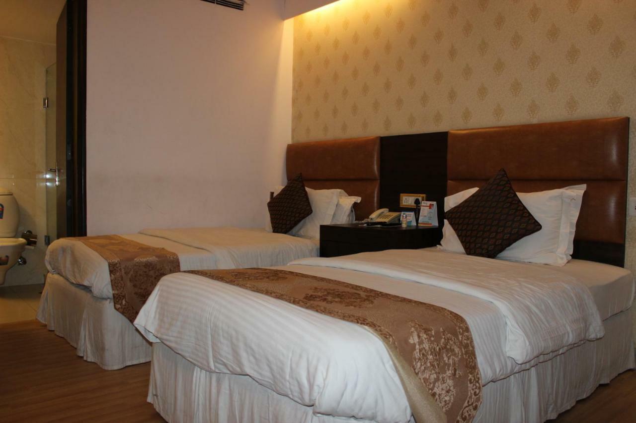 Hotel Jukaso Inn Down Town Nuova Delhi Esterno foto